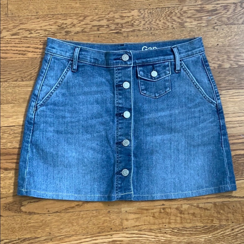 Gap button up jean skirt
